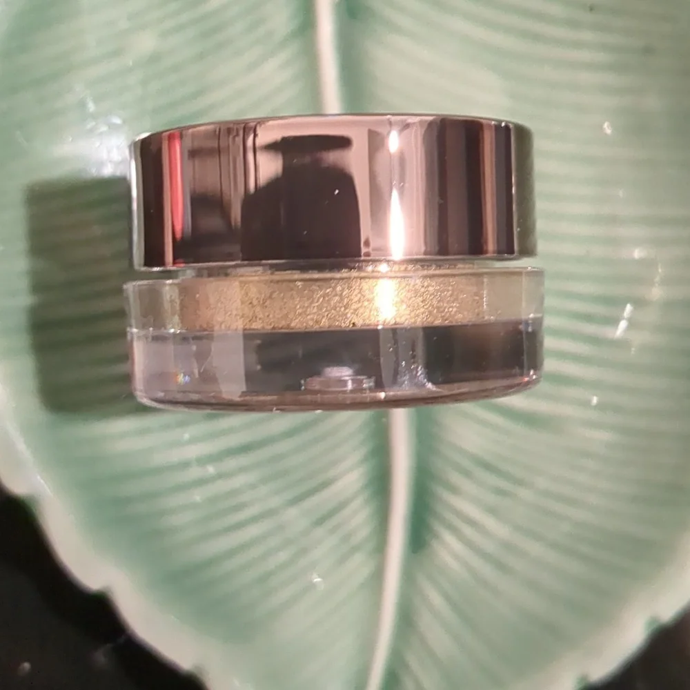 Glitter Pigment Eyeshadow